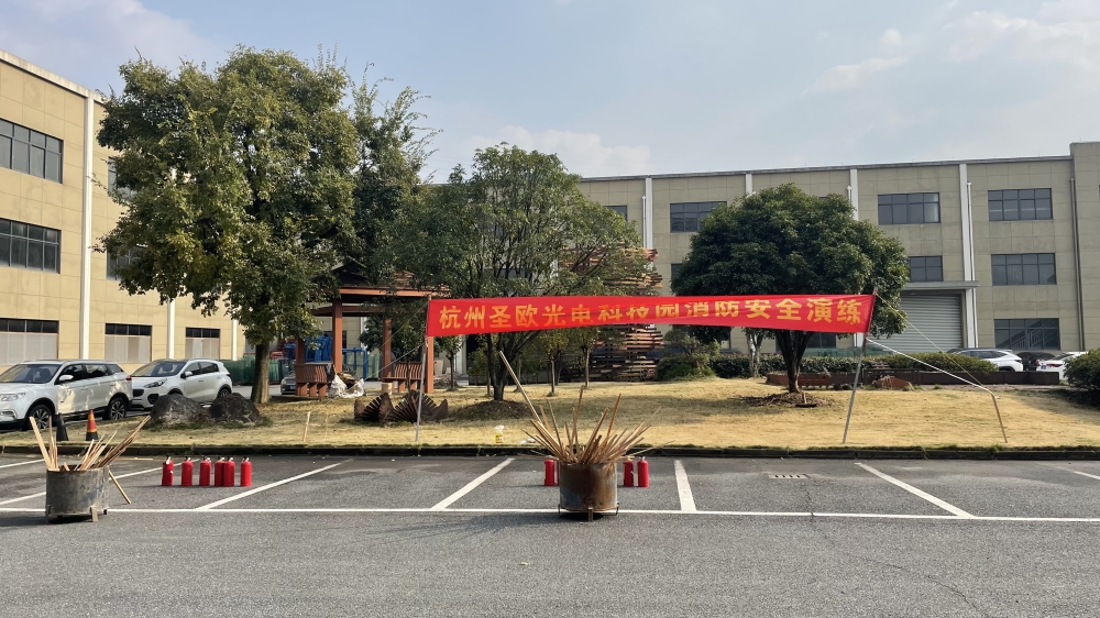 彩石金属瓦,金属挂瓦条,平改坡,轻钢龙骨