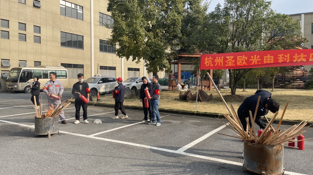 彩石金属瓦,金属挂瓦条,平改坡,轻钢龙骨